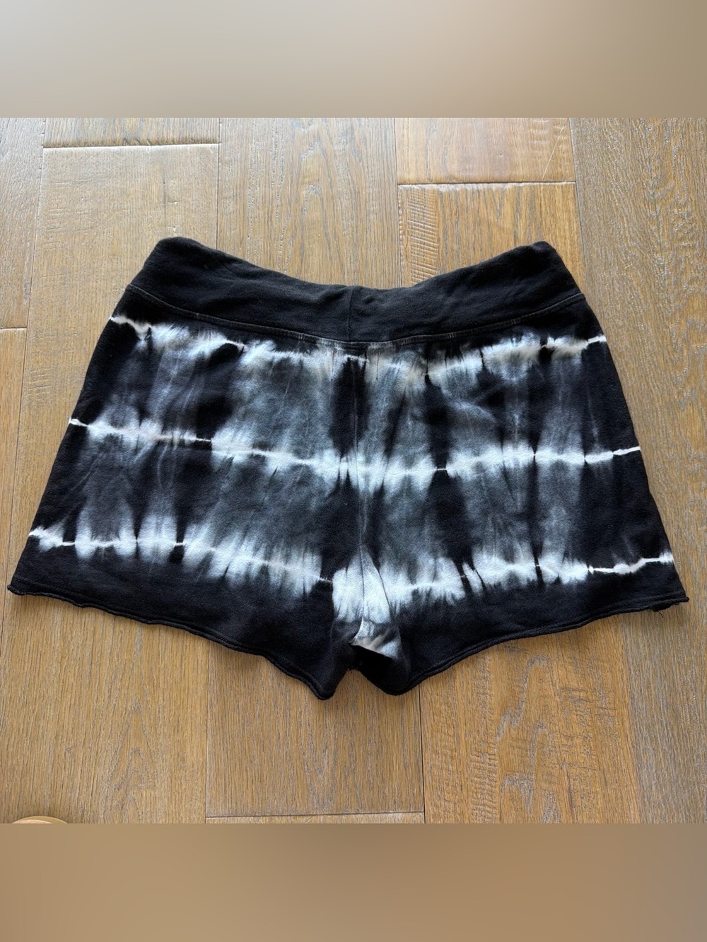 Sundry Black & White Tie-Dye Lounge Shorts - Picture 3 of 3